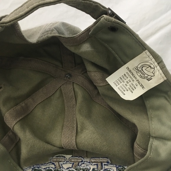 Vegas baby! Las Vegas golf hat. - Picture 2 of 2